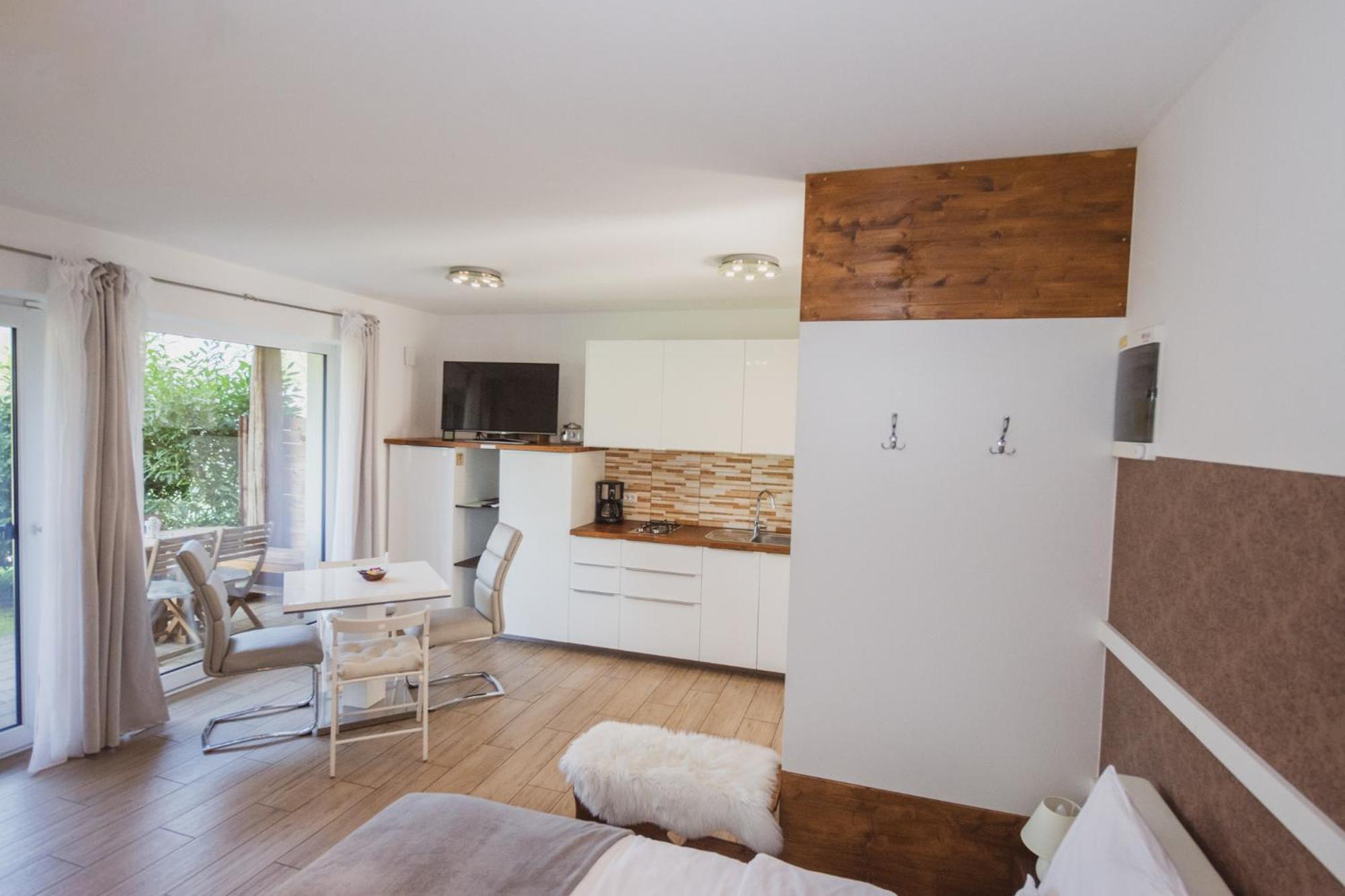 Pr'Fik Apartments Kranj Rum bild